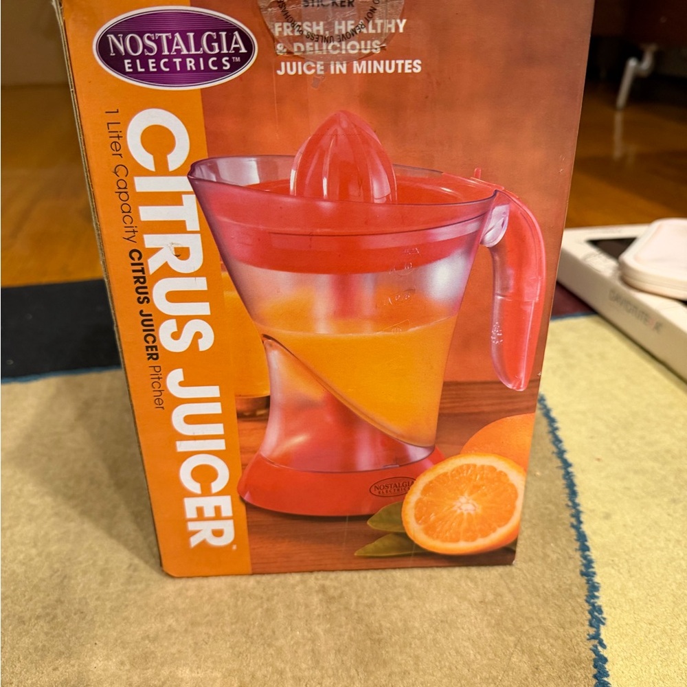 Nostalgia Electrics Citrus Juicer